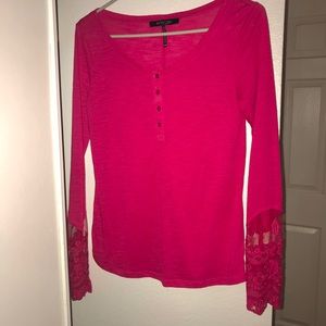NWOT - lace pink top